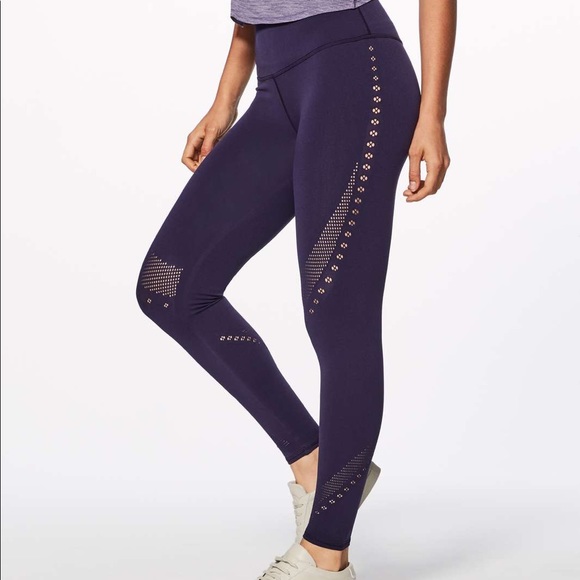 lululemon athletica Pants - EEUC Reveal 7/8 Tight (Posy) in Aeon